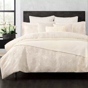 Donna Karan Illusion Full/Queen Duvet Cover